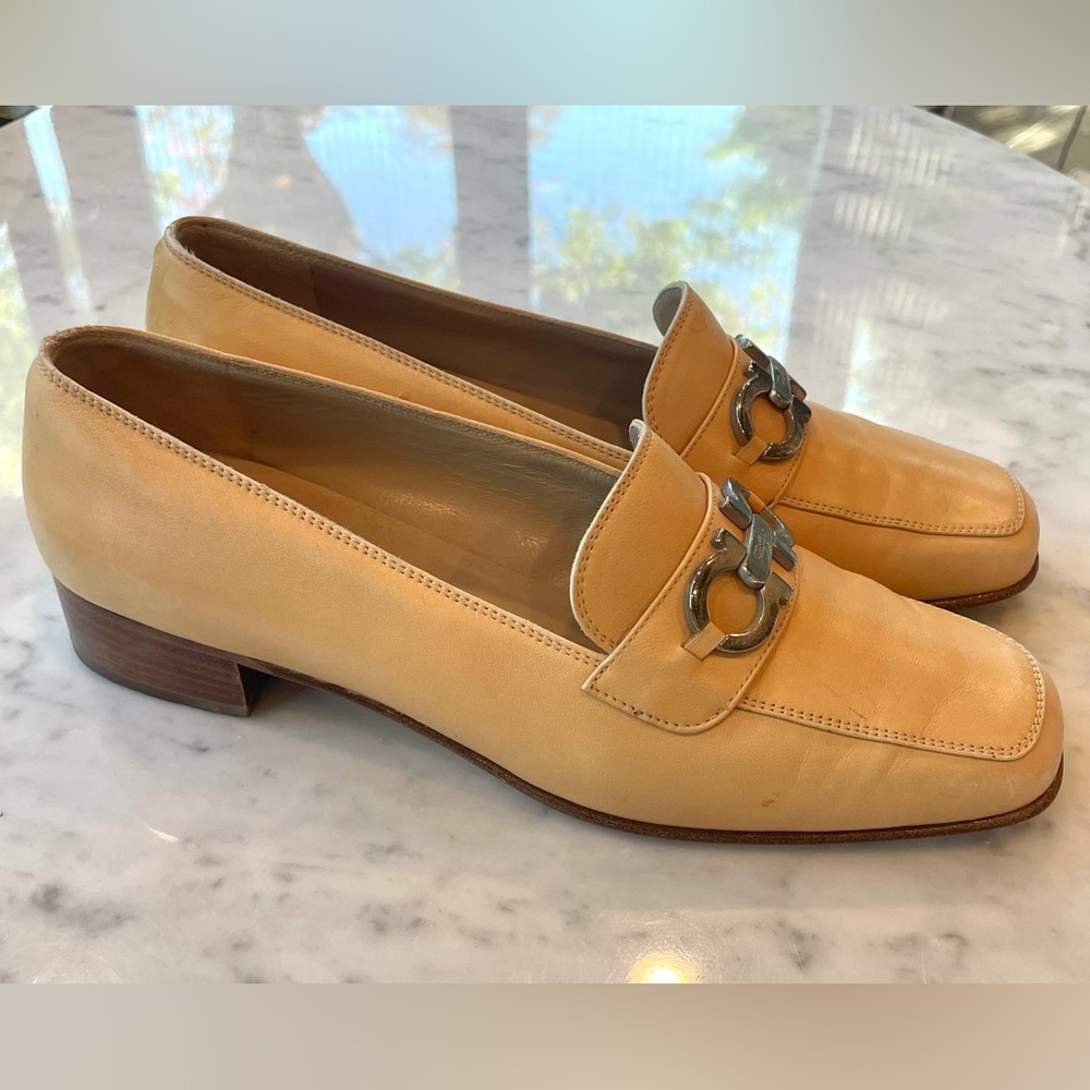 Salvatore Ferragamo Leather Loafers w/ Silver Branded Hardware, 7.5C - Picture 3 of 15